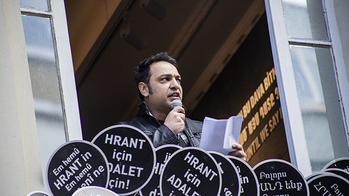 Ոգեկոչման հաւաքին ելոյթ մը ունեցաւ Հասարակական Յիշողութեան Հարթակի անդամ Սերթաչ Էքինճին